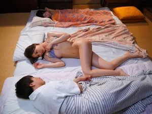 Thấy vợ sắp cưới của con trai mãi không có thai, bố người chồng quyết định tự thụ thai cho con dâu